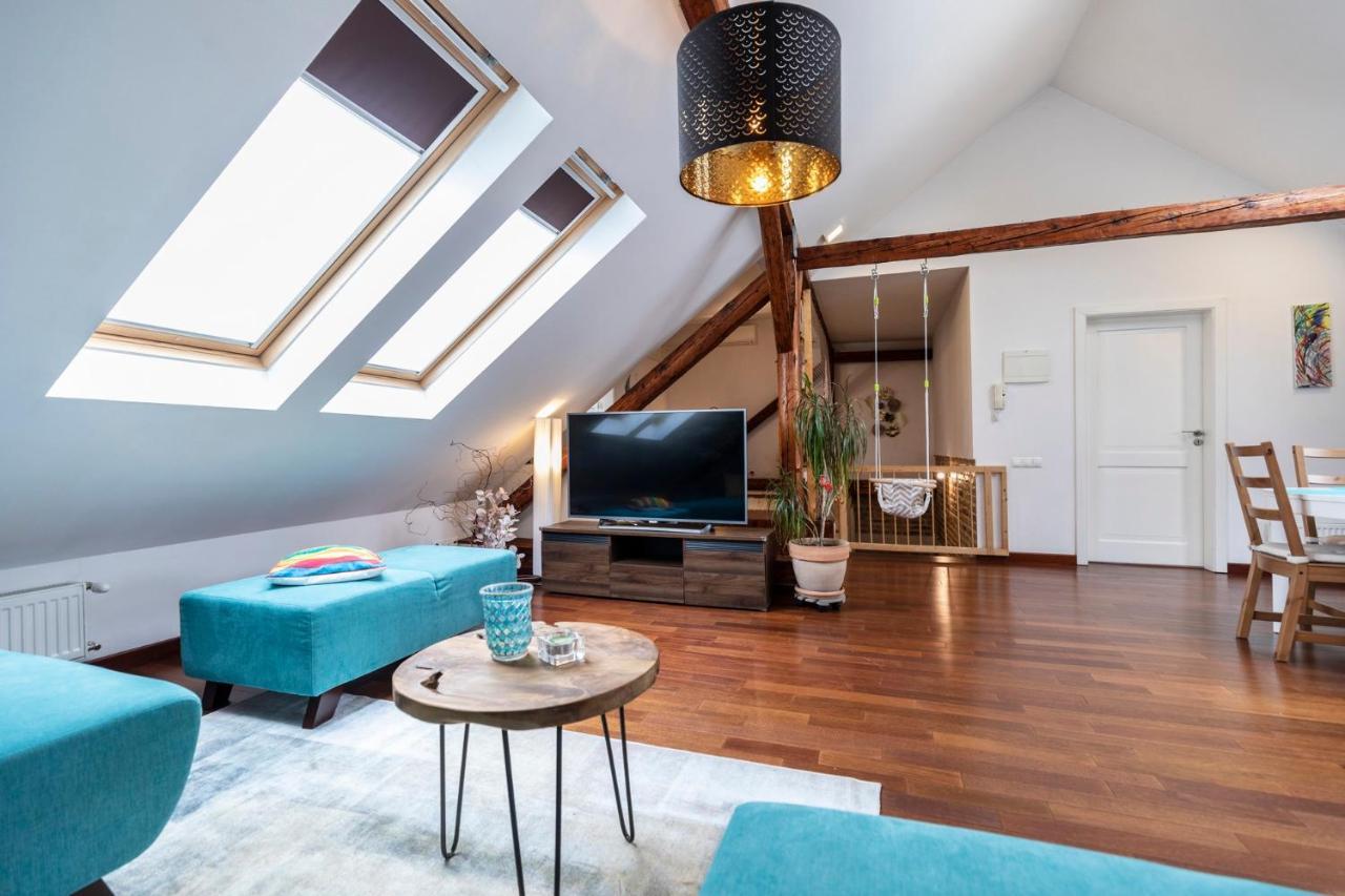 Beautiful And Romantic Penthouse With Two Terraces Bratislava Exterior foto