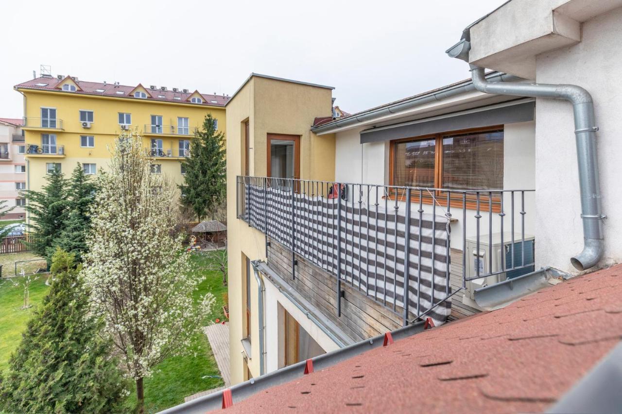 Beautiful And Romantic Penthouse With Two Terraces Bratislava Exterior foto